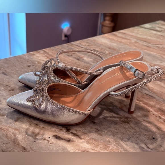 Women’s BCBGeneration Annesse pumps- Size 7 - Picture 6 of 11